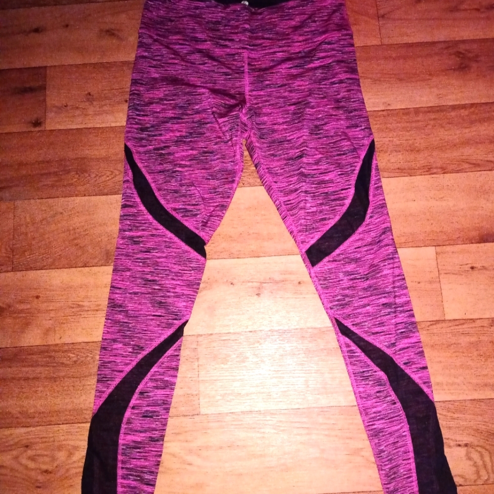 90 Degree Pink and Black Yoga Pants with Sheer cut outs Size M